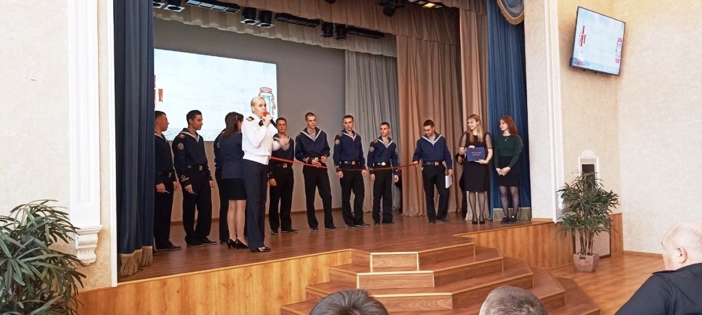 Знакомьтесь, экипажи Знакомьтесь, экипажи