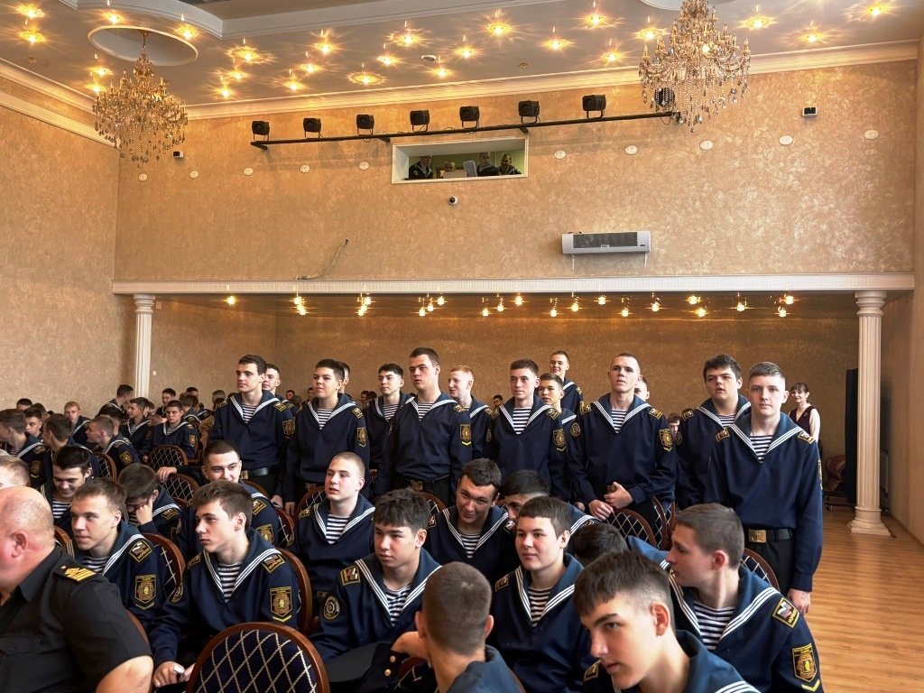 Знакомьтесь, экипажи Знакомьтесь, экипажи