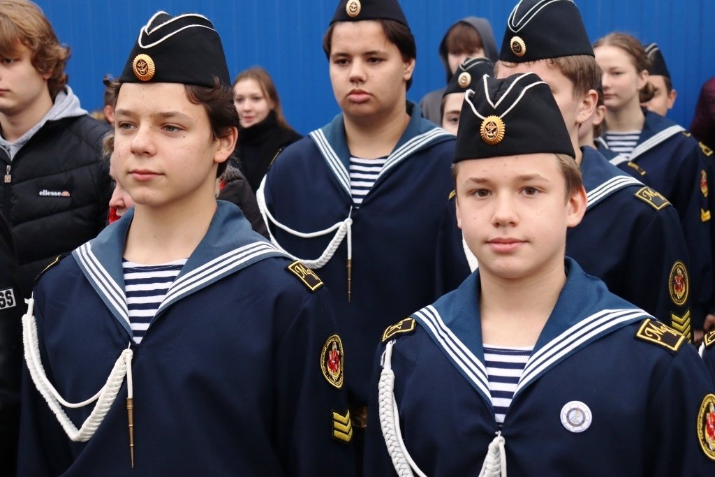 «Закрытие сезона»: Молодёжь покоряет морские просторы