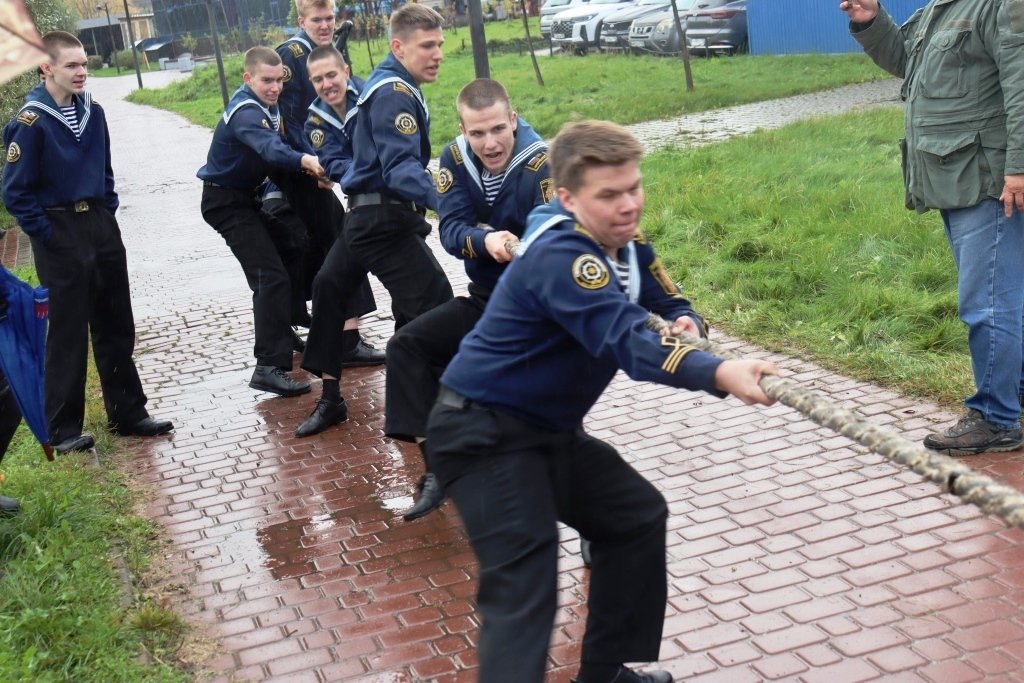 «Закрытие сезона»: Молодёжь покоряет морские просторы