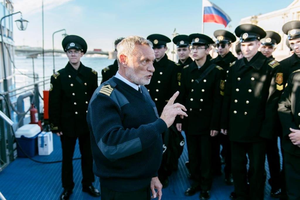 Открытое занятие для курсантов Морской технической академии организовала компания «Астра Марин» Открытое занятие для курсантов Морской технической академии организовала компания «Астра Марин»
