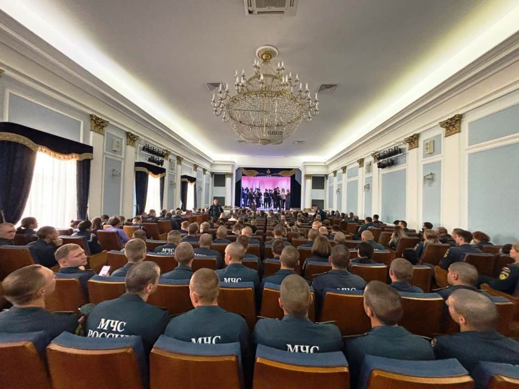 Будущие специалисты по безопасности на акватории побывали на профессиональном форуме МЧС Будущие специалисты по безопасности на акватории побывали на профессиональном форуме МЧС