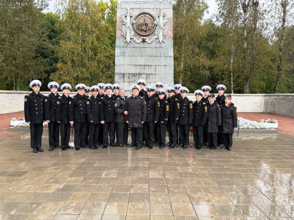 Морская техническая академия почтила память ополченцев Ленинграда