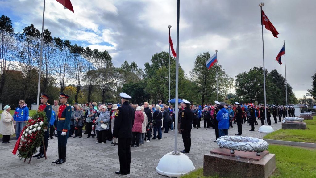 Морская техническая академия почтила память ополченцев Ленинграда