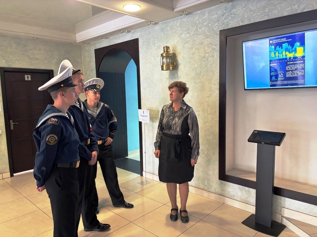 В Морской технической академии прошёл «Единый день ПДД» В Морской технической академии прошёл «Единый день ПДД»