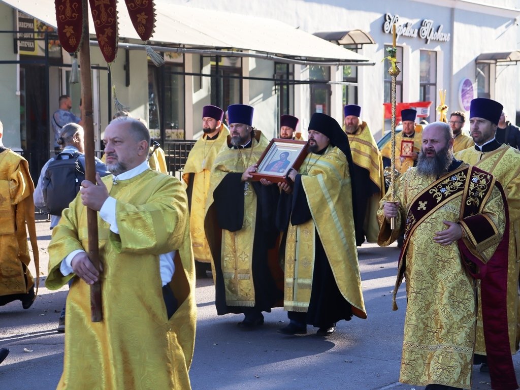 От Орешка до Петербурга: Водный крестный ход в честь Александра Невского