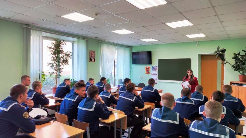 Транспортная прокуратура Санкт-Петербурга провела антитеррористическую лекцию для курсантов МТА