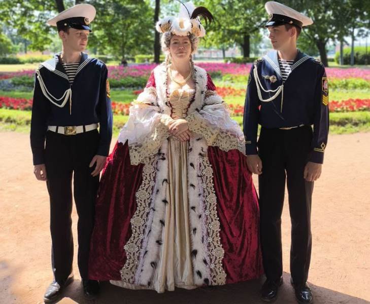 Морские традиции Санкт-Петербурга: интерактив для гостей города от курсантов Морской технической академии Морские традиции Санкт-Петербурга: интерактив для гостей города от курсантов Морской технической академии