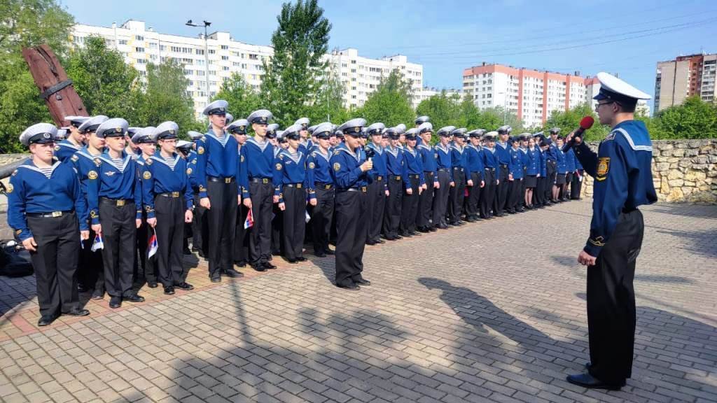 Митинг единства и патриотизма в Морской технической академии Митинг единства и патриотизма в Морской технической академии