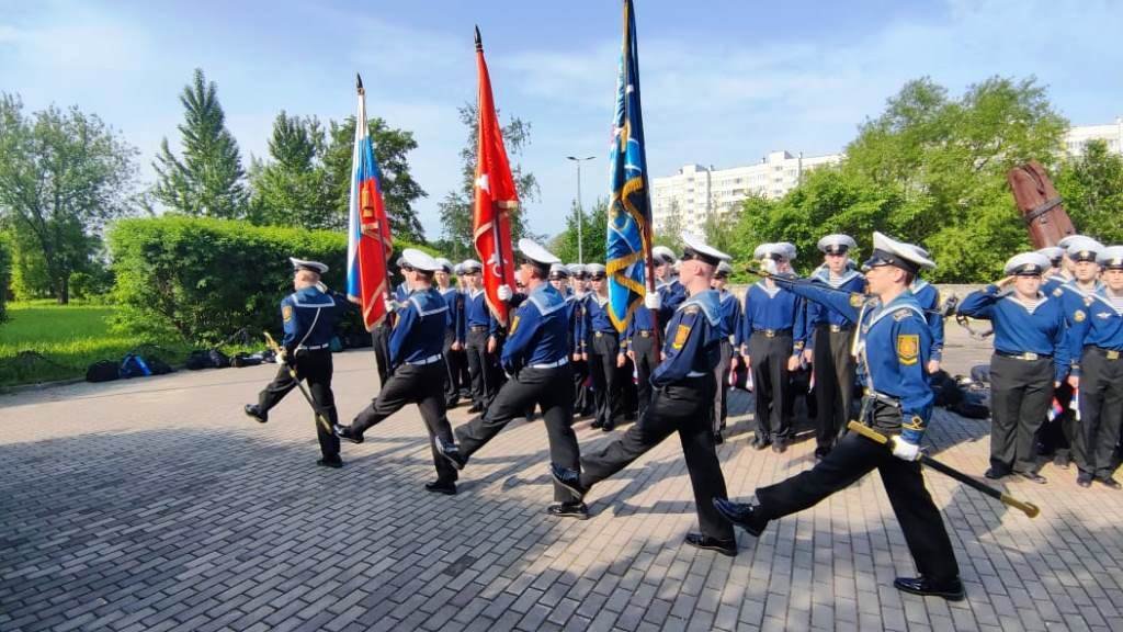 Митинг единства и патриотизма в Морской технической академии Митинг единства и патриотизма в Морской технической академии