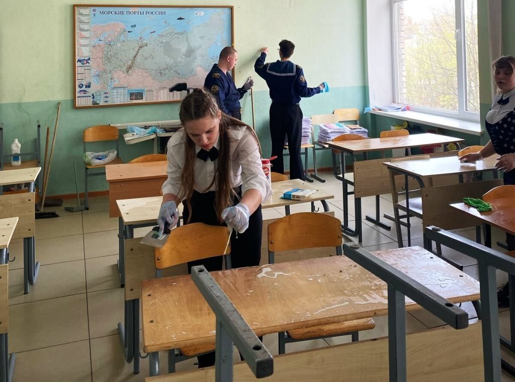 Cубботник в Морской технической академии