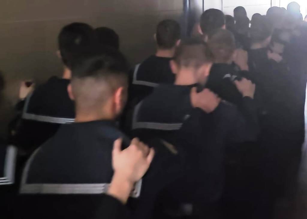 Безопасность в действии: урок и тренировка эвакуации в Морской технической академии
