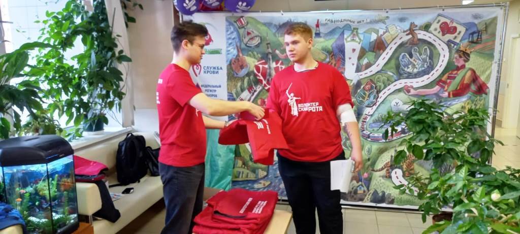 Донорство – это просто: курсанты показывают пример Донорство – это просто: курсанты показывают пример