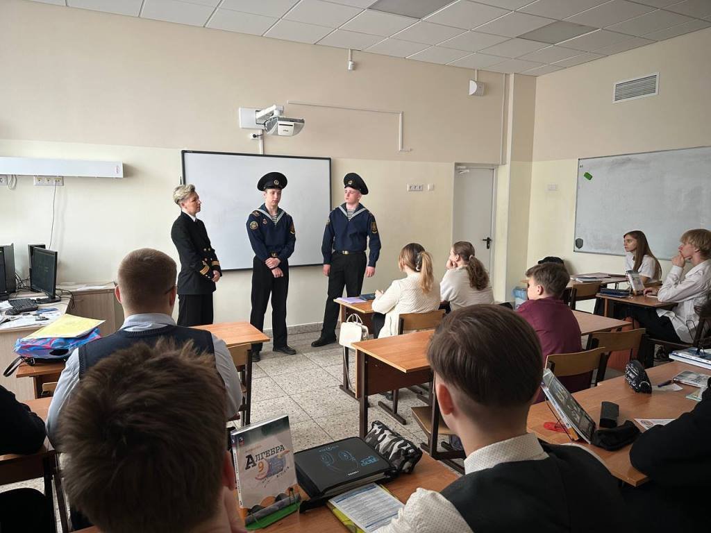 «Профессионалитет» в действии: Морская академия помогает школьникам определиться с будущим