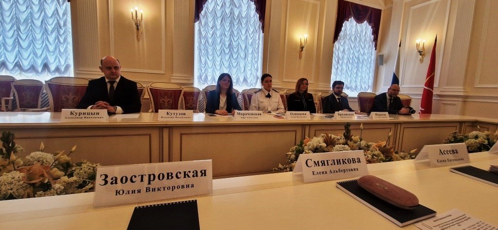 В Смольном обсудили итоги подготовки кадров для Северного морского пути