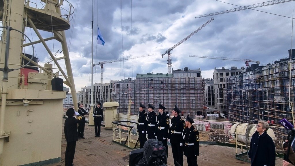 «Красину» – 108! «Красину» – 108!