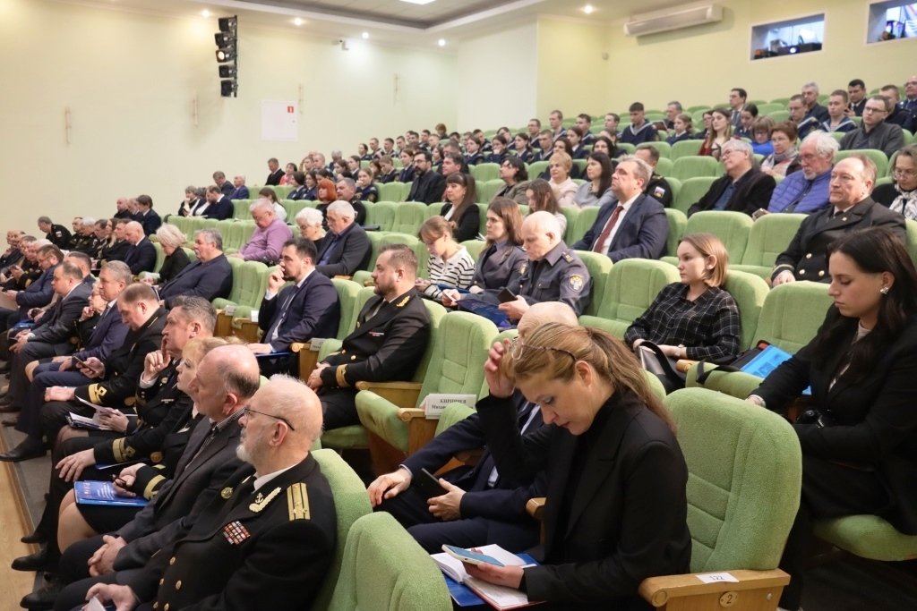Морские традиции в патриотическом воспитании молодёжи Морские традиции в патриотическом воспитании молодёжи