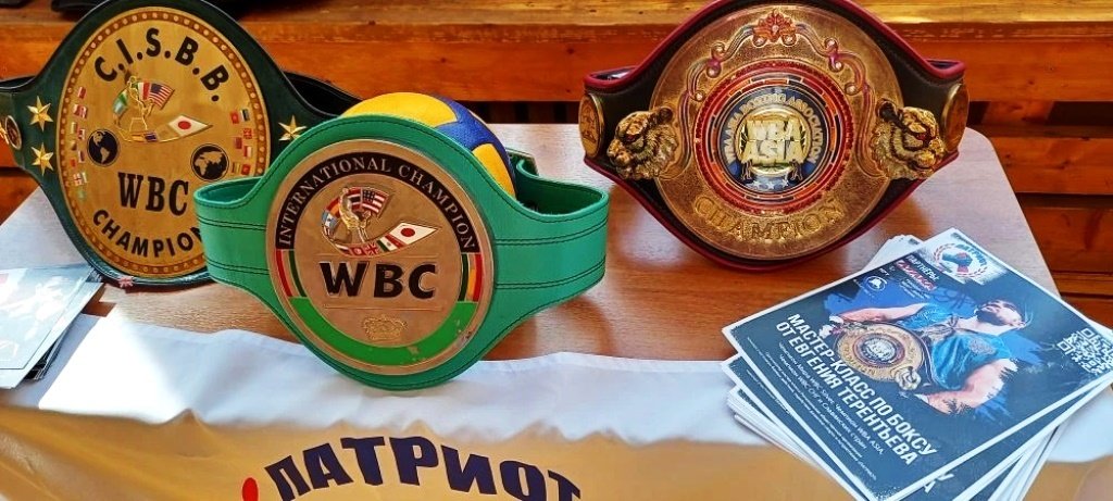 Уроки бокса от чемпиона