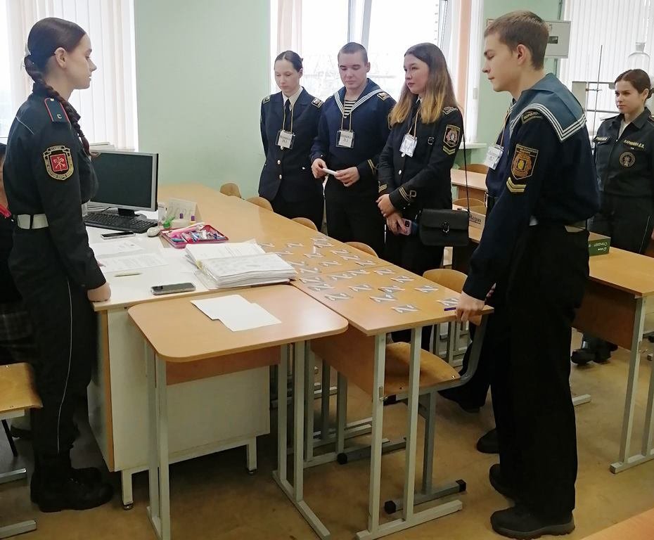 Команда Морской технической сразилась в «Финансовом квизе»