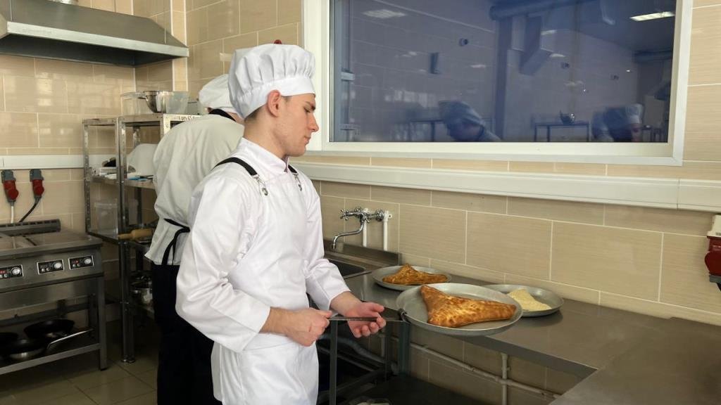 Кулинарные шедевры: итоги конкурса «Профессионалы» в Морской технической академии
