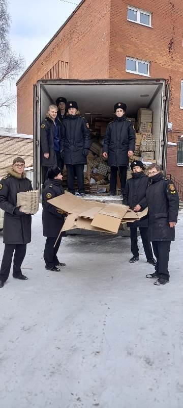 Курсанты МТА собрали полтонны макулатуры