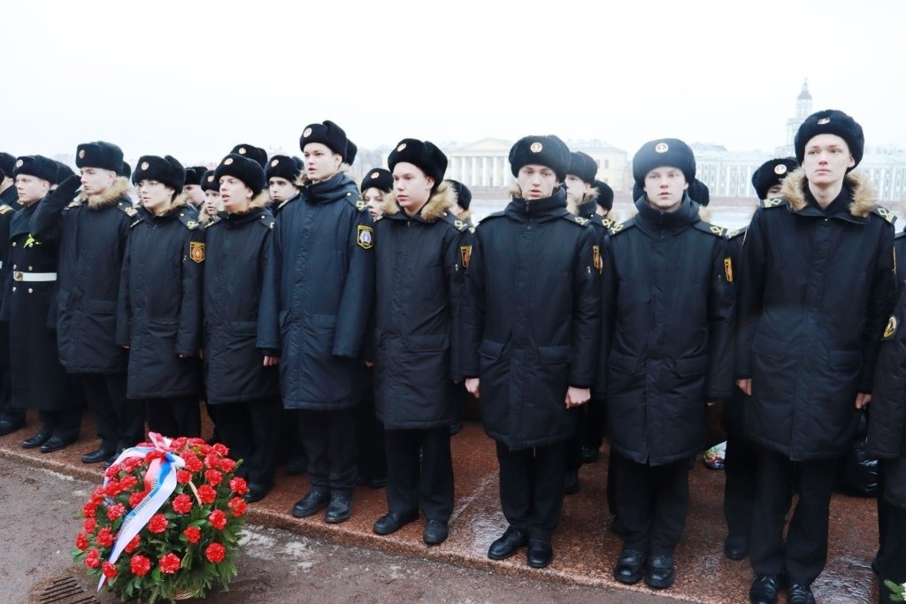 Почести Петру-плотнику Почести Петру-плотнику