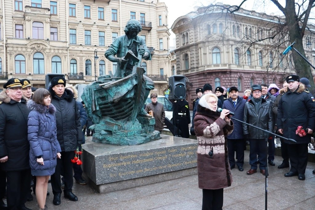 Почести Петру-плотнику Почести Петру-плотнику