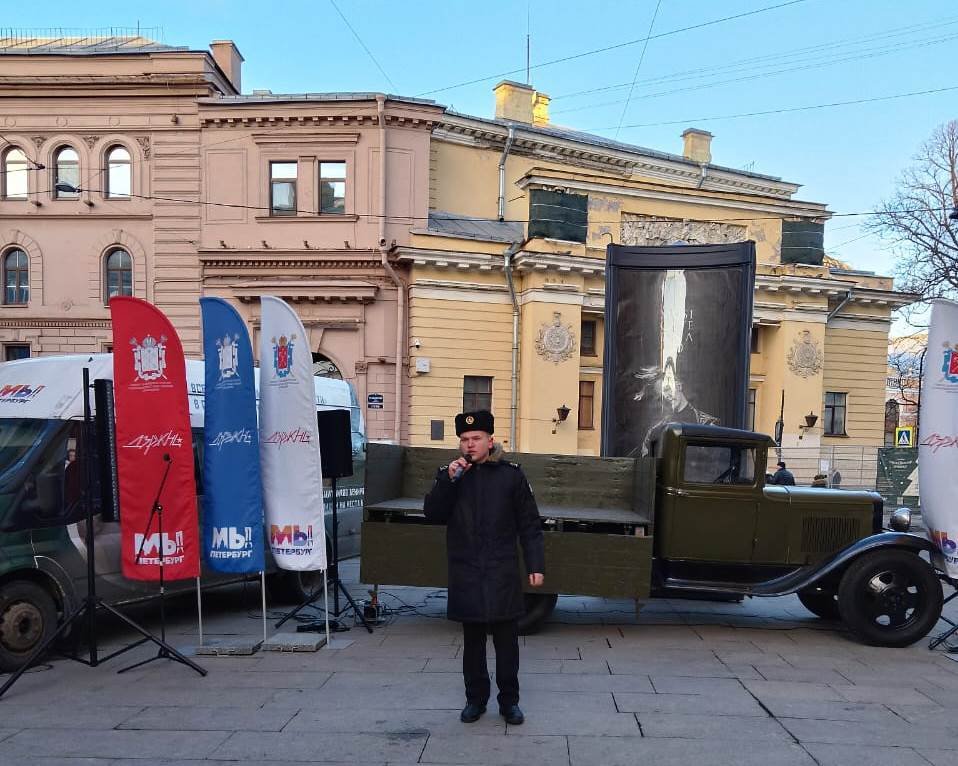 О блокадном городе в стихах О блокадном городе в стихах