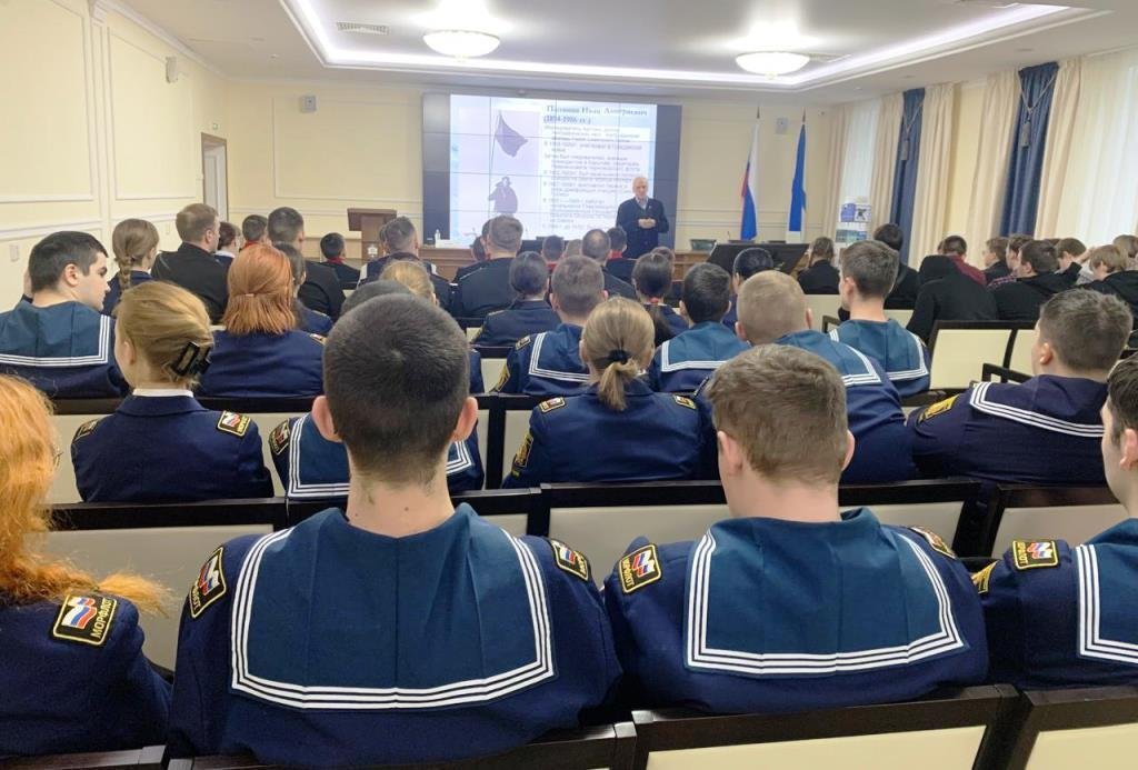 К дню рождения полярного исследователя Папанина