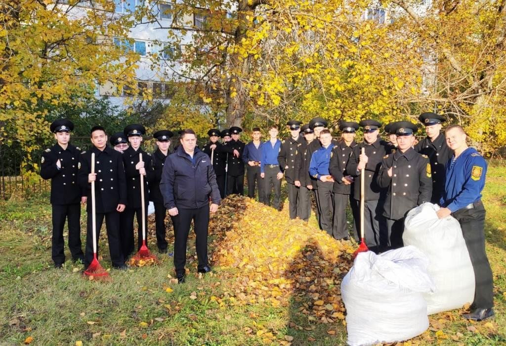 Курсанты и преподаватели МТА присоединились к общегородскому Дню благоустройства Курсанты и преподаватели МТА присоединились к общегородскому Дню благоустройства