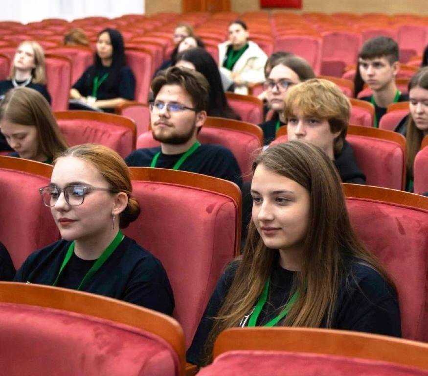 Признаны лучшими на региональном молодёжном проекте «ЛИСт» Признаны лучшими на региональном молодёжном проекте «ЛИСт»