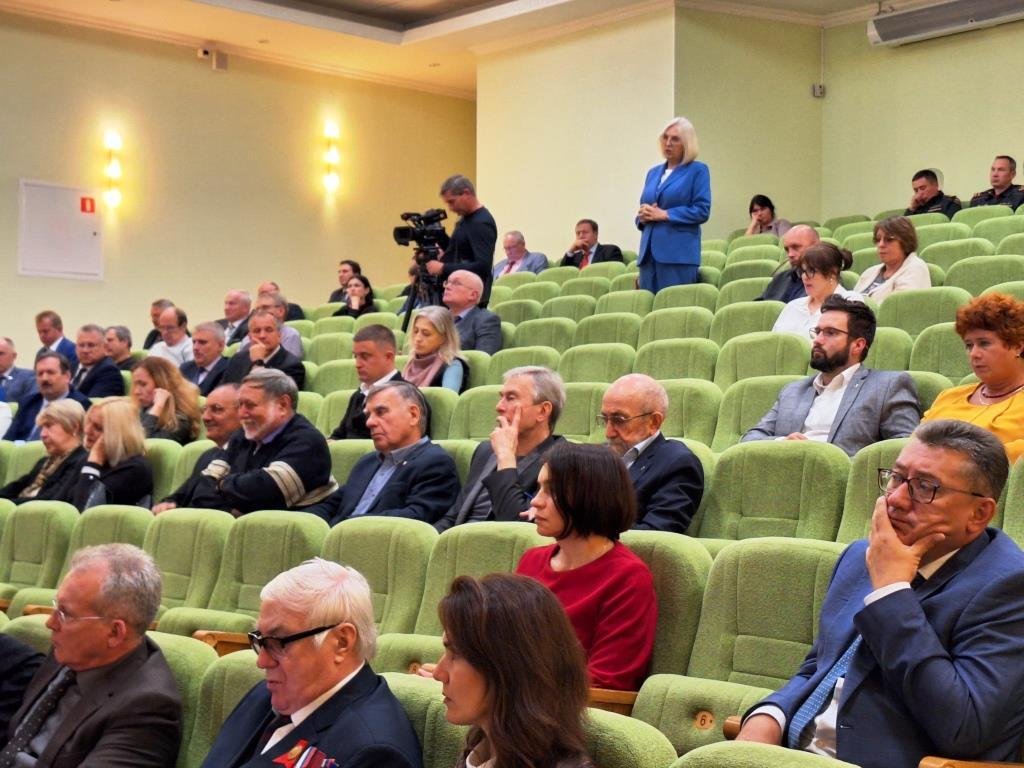 В центре внимания – среднее профессиональное образование В центре внимания – среднее профессиональное образование