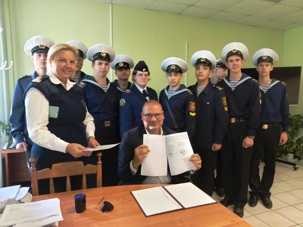 Будем вместе помогать Будем вместе помогать