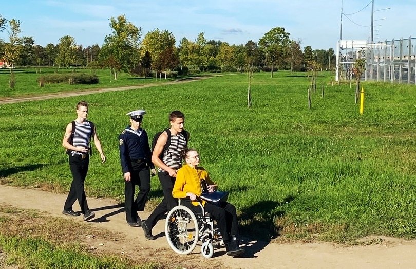 Будем вместе помогать Будем вместе помогать