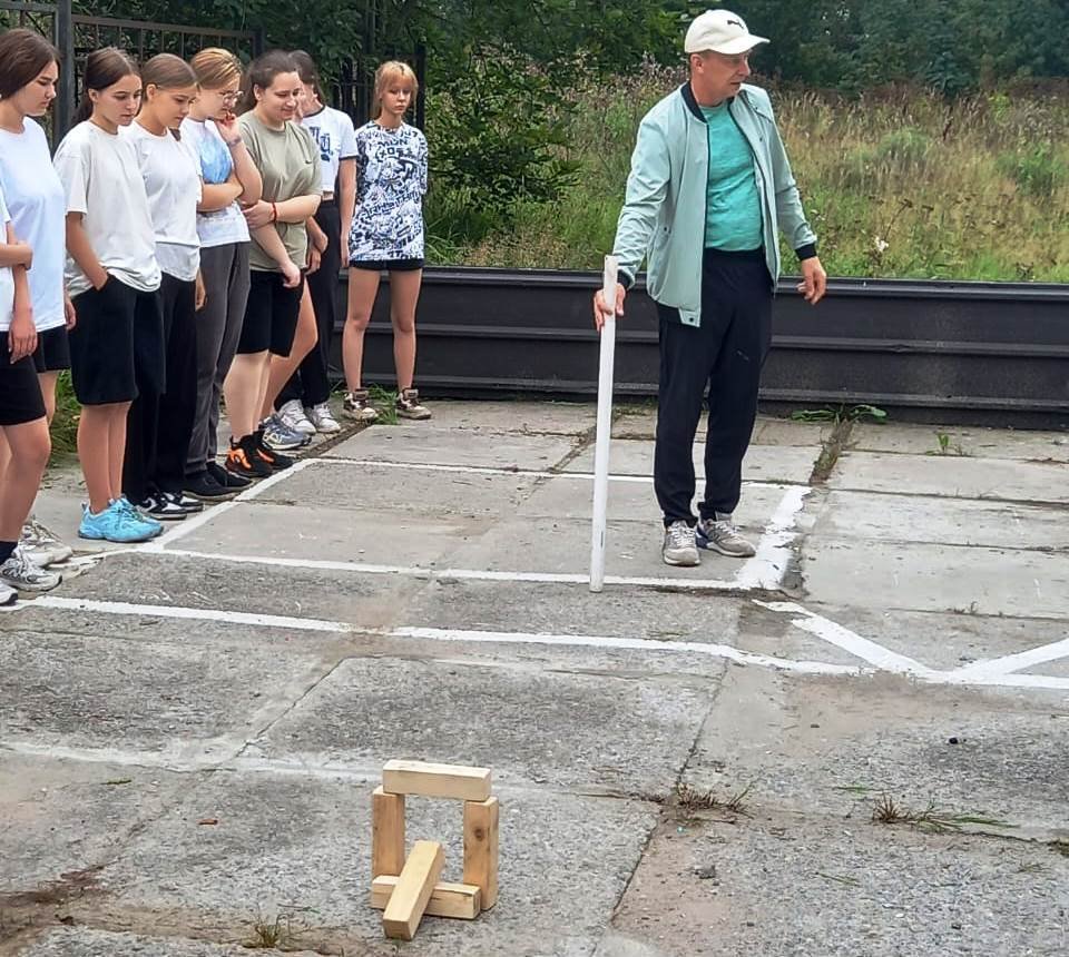Спортивный сезон открыли городками Спортивный сезон открыли городками