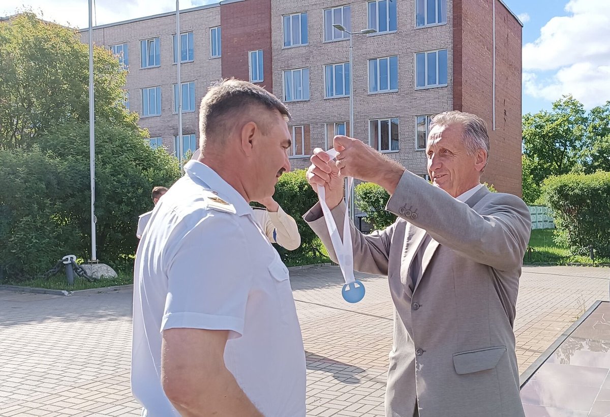 Торжественное награждение гребцов Торжественное награждение гребцов