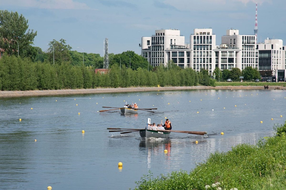 «Весла на воду!» «Весла на воду!»