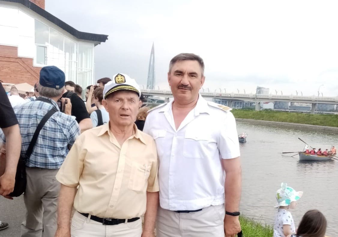 «Весла на воду!» «Весла на воду!»