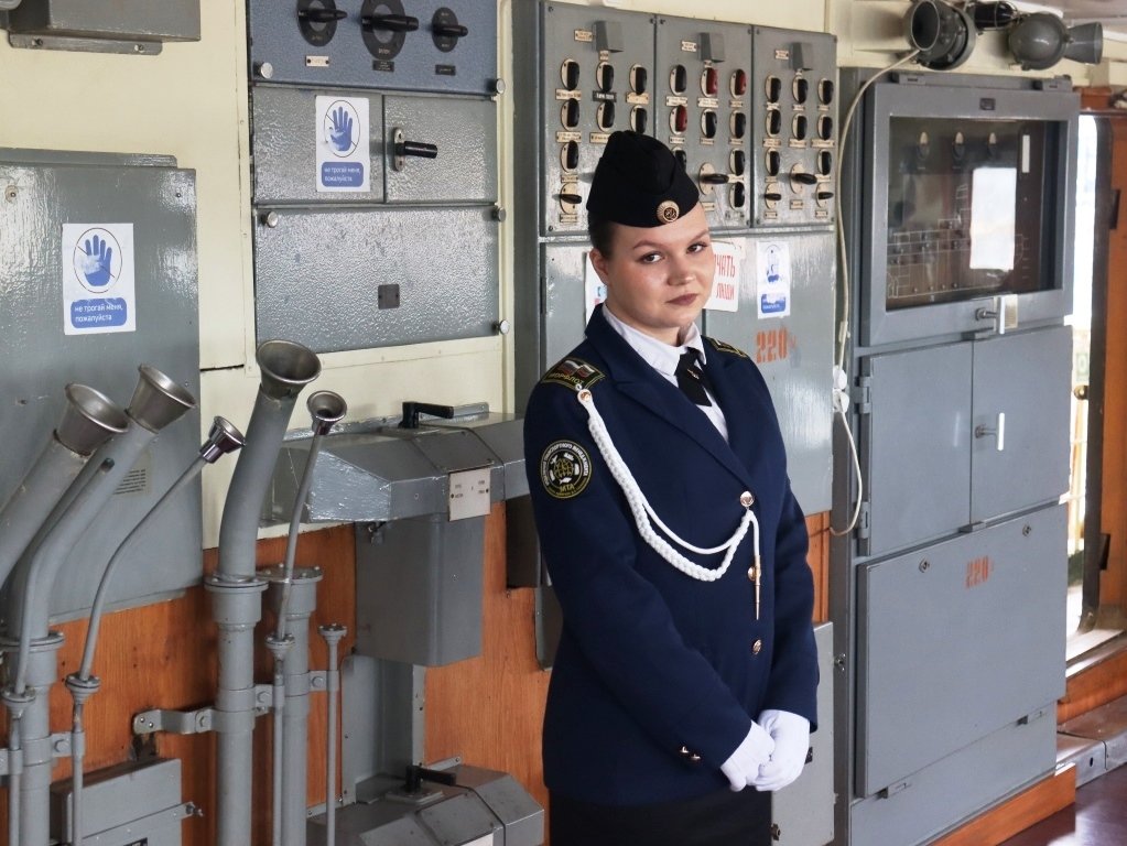 Фестиваль «В Арктике — жить!» на ледоколе «Красин»