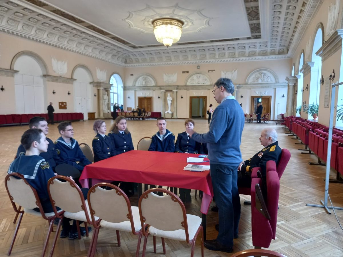 «Здравия желаю, товарищ контр-адмирал!» «Здравия желаю, товарищ контр-адмирал!»