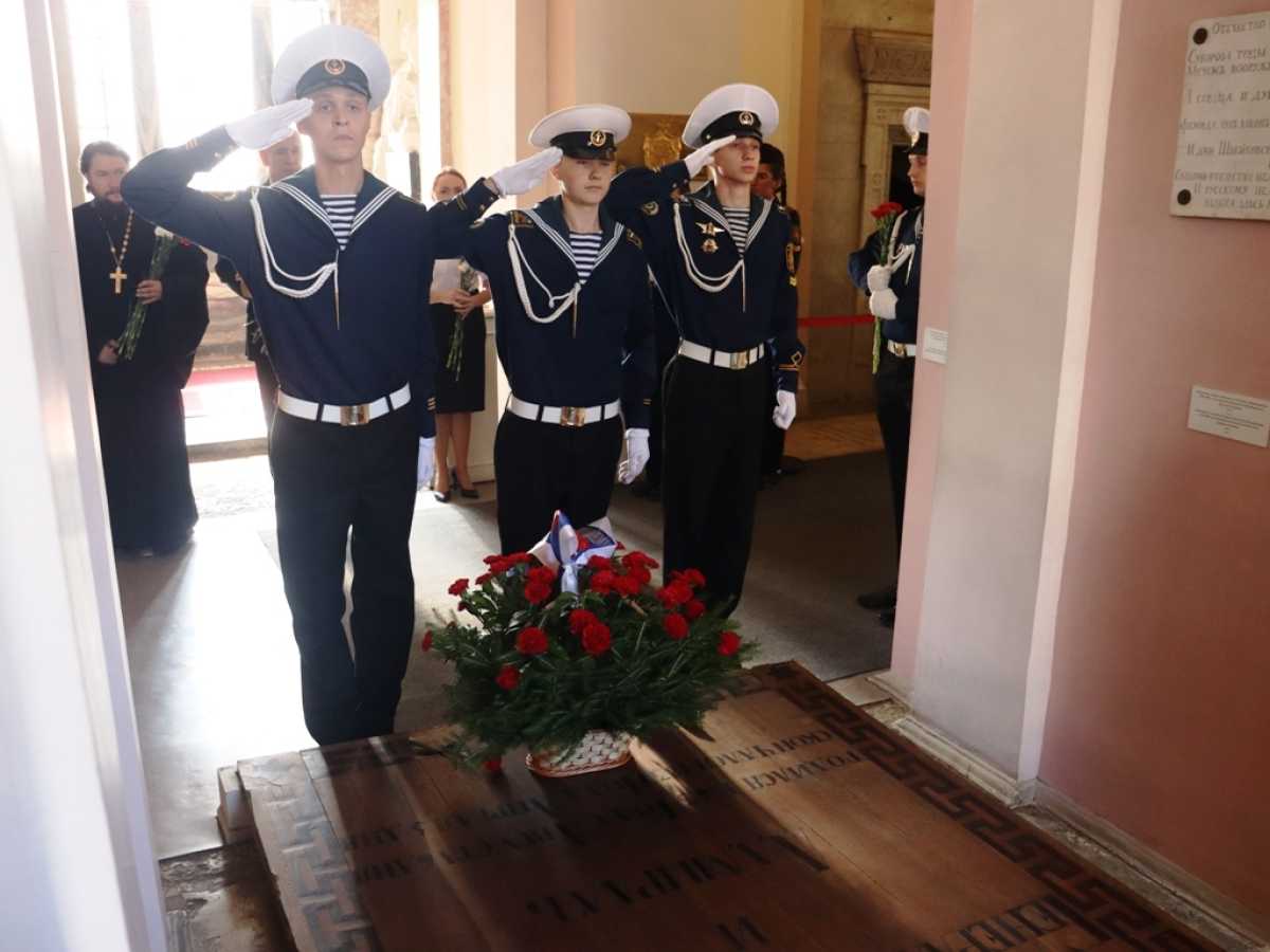 Память о флотоводце – в делах и традициях поколений