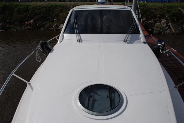 Моторная яхта Nordic 38 Hard Top